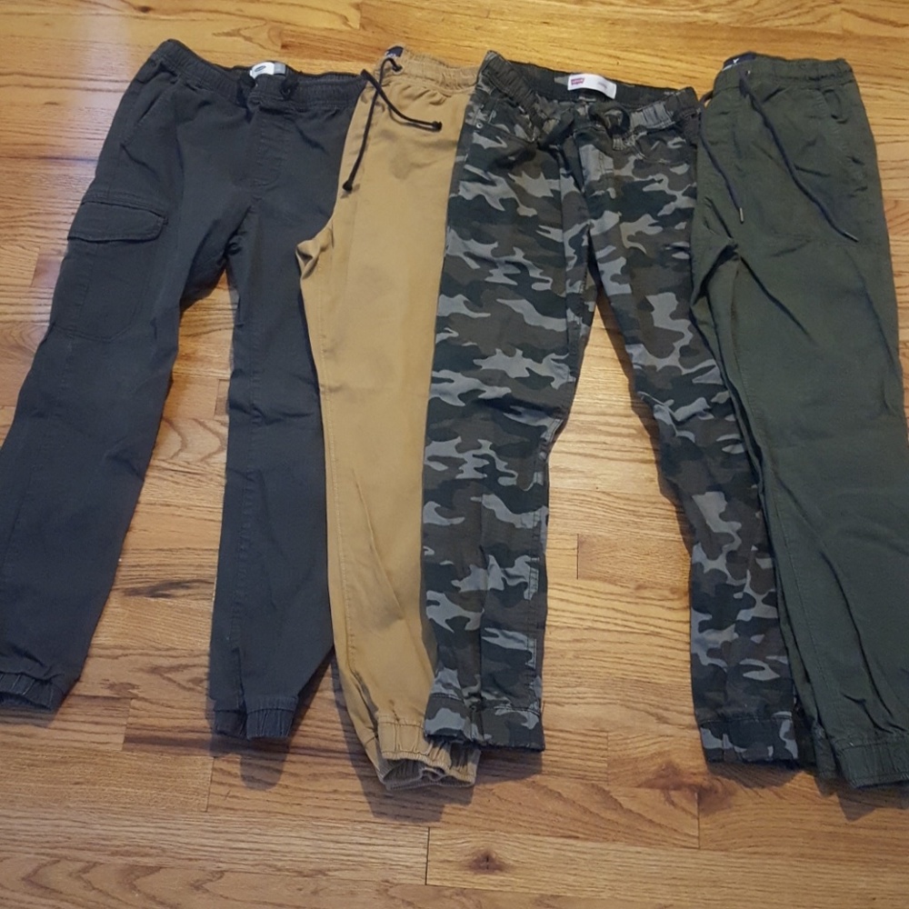 4 pairs of jogger pants boy